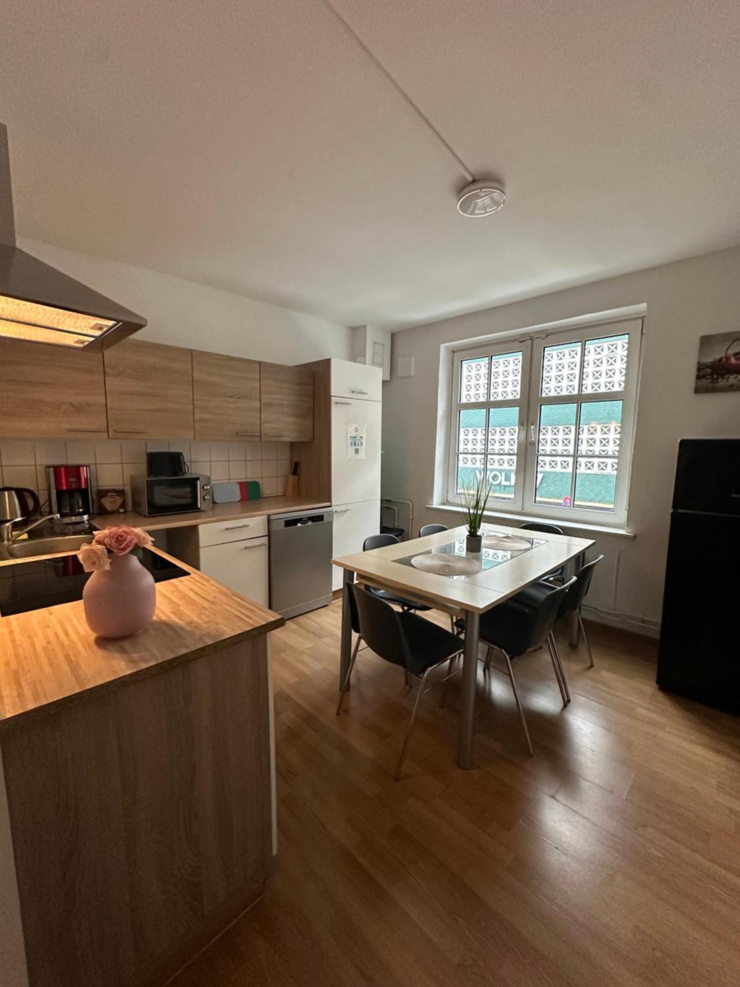 City Apartments Direkt Am Hauptbahnhof - Perfekt Fuer Pendler Und Monteure Neumünster Exteriör bild