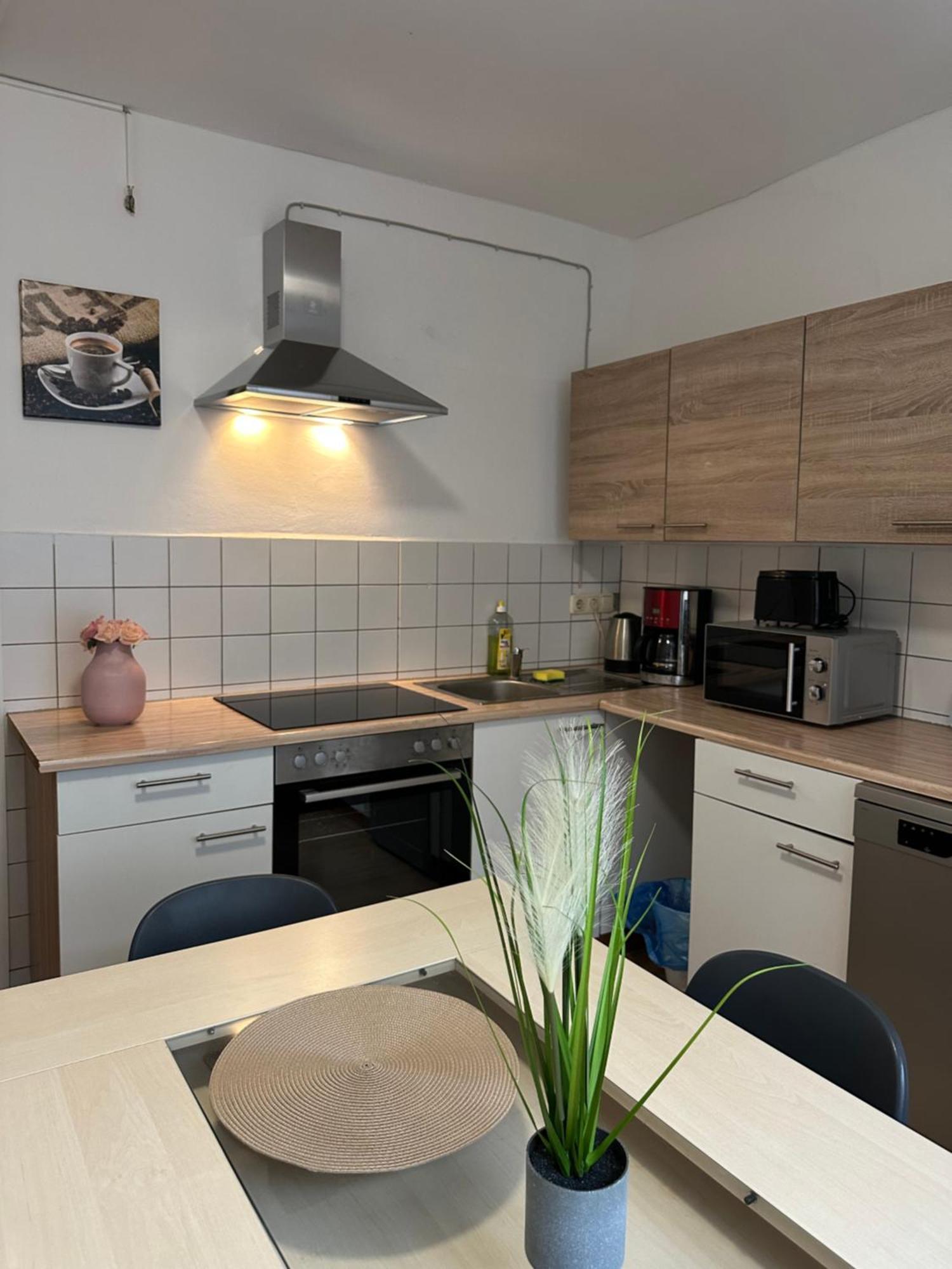 City Apartments Direkt Am Hauptbahnhof - Perfekt Fuer Pendler Und Monteure Neumünster Exteriör bild