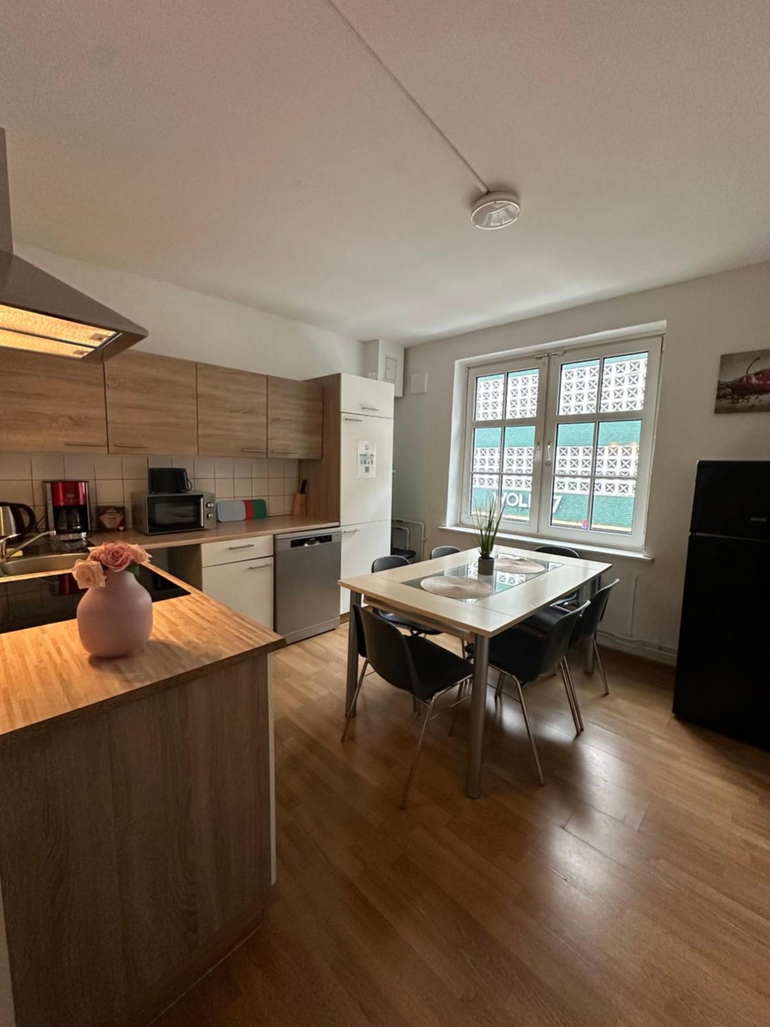 City Apartments Direkt Am Hauptbahnhof - Perfekt Fuer Pendler Und Monteure Neumünster Exteriör bild